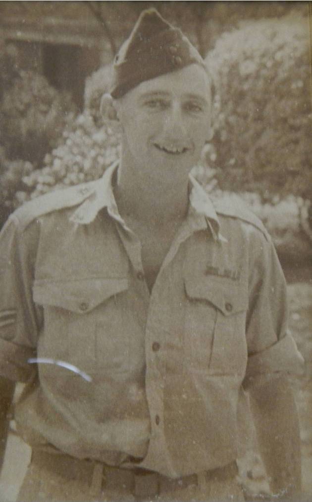 VAJEX Australia member Leon Bloom in RAAF uniform